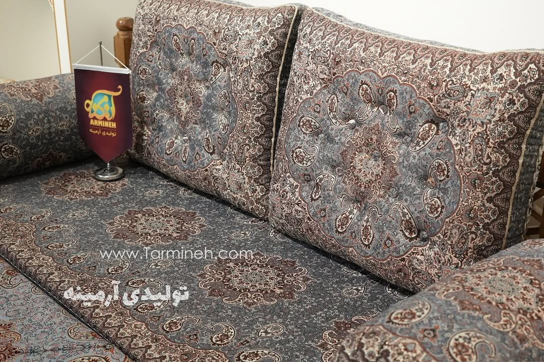 پشتی سنتی شاه نشین ترمه طرح – ست 3 تکه پلاس